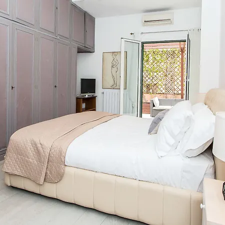 Augustus Terrace Deluxe