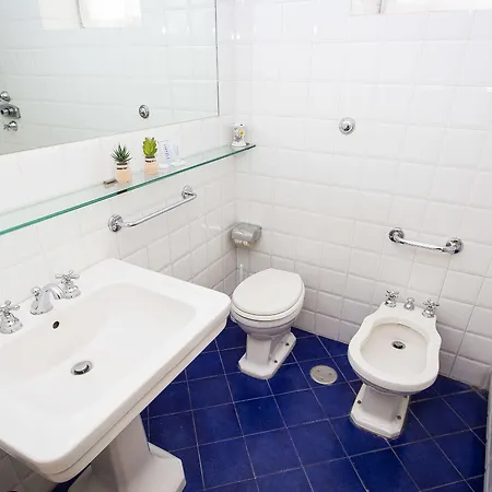 Augustus Terrace Deluxe Apartment *